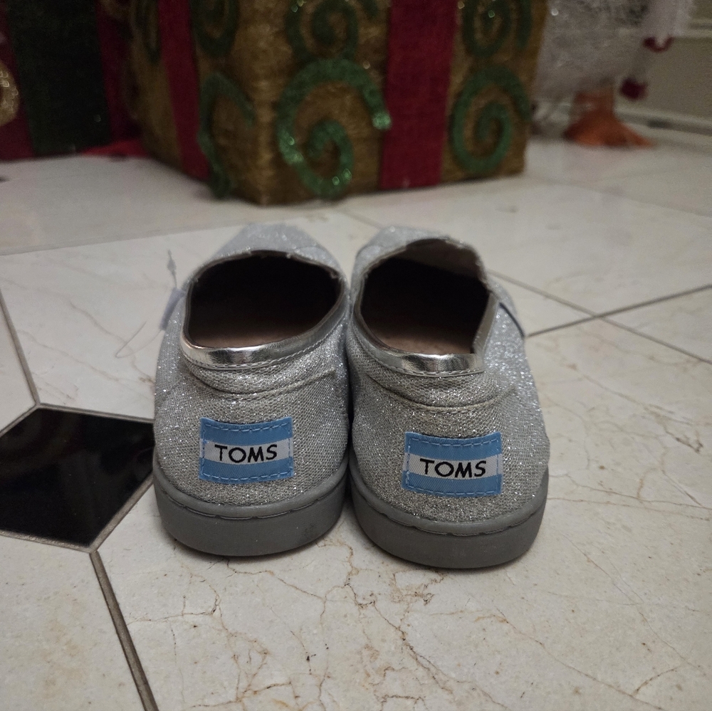 TOMS  Silver Shoes Size 5